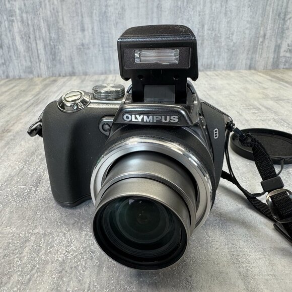 Olympus SP-550UZ 7.1MP Digital Camera with 18x Optical Zoom Tested - Picture 11 of 14